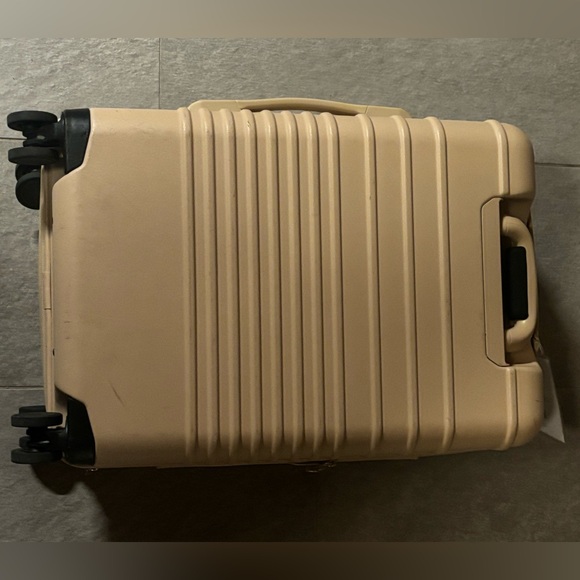 Beis Beige CarryOn Roller - Picture 6 of 16
